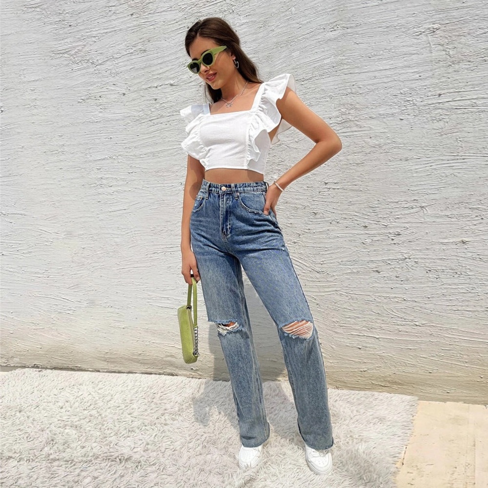 Backless Ruffle Crop Top - Picture 2 of 9